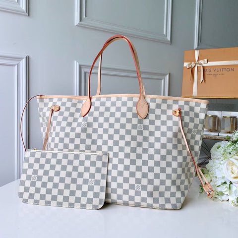 L v neverfull white