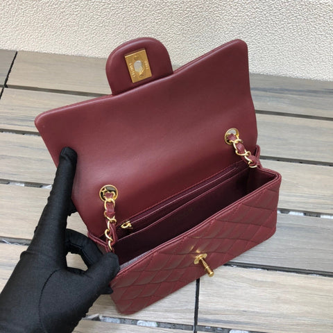 Chanel burgundy 20cm