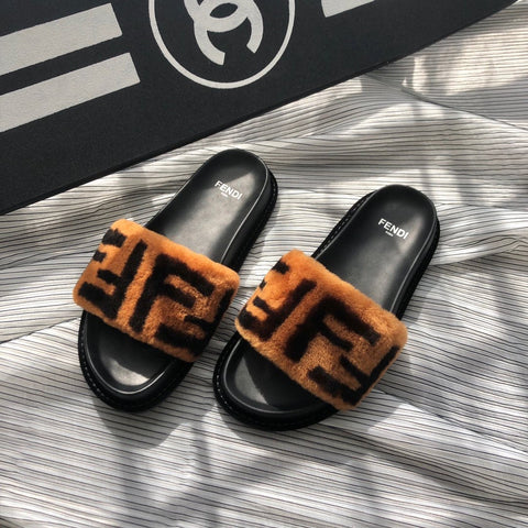 Fendi slippers