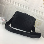 L v new 2021 27*4.5*18.5 black