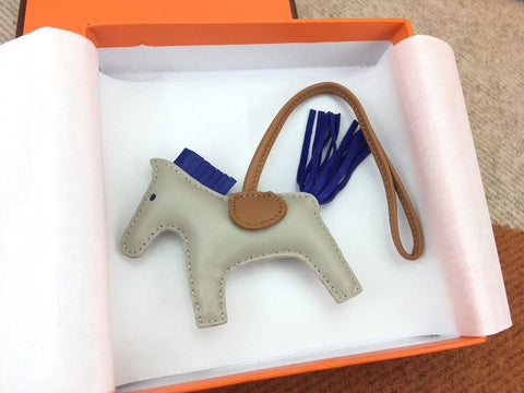 H horse key ring