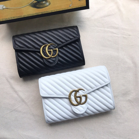 GG wallet bag b/w