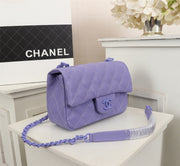 C purple handbag