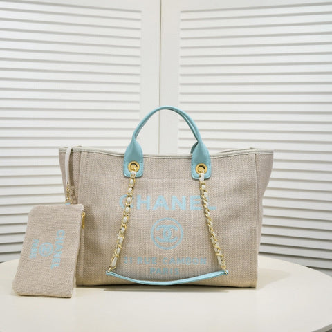 C h a n e l tote