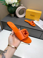 F e n d i new slides