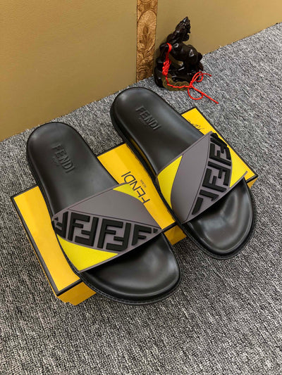 F e n d I slides