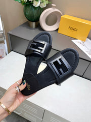 F e n d i new slides