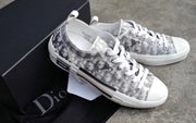 D low Sneakers