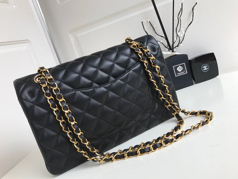 Chanel classic 25cm