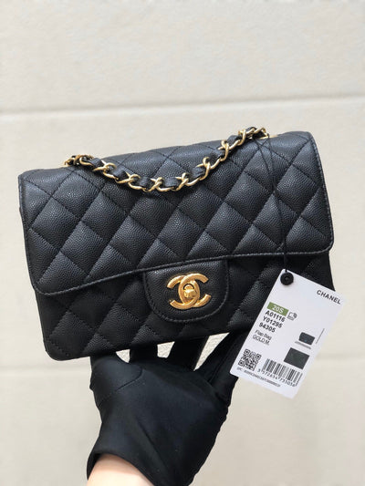 Chanel caviar 20 cm