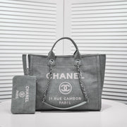 C h a n e l tote