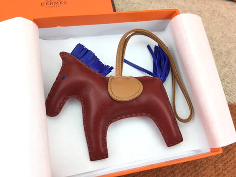 H horse key ring