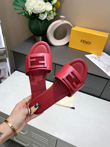 F e n d i new slides