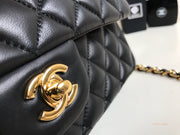 Chanel classic 25cm