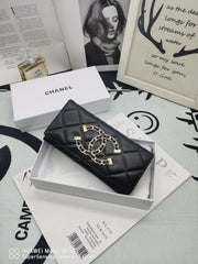 Chanel 19cm