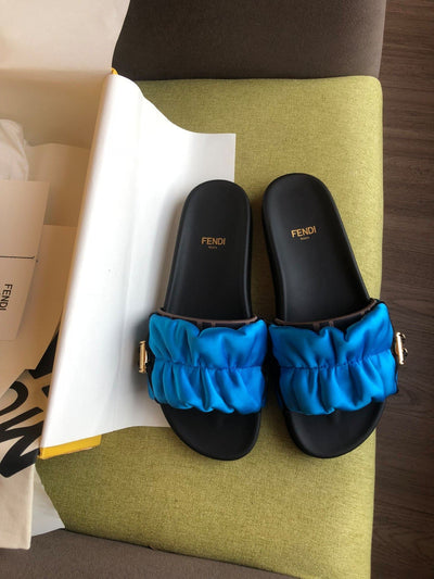 F e n d I new slides