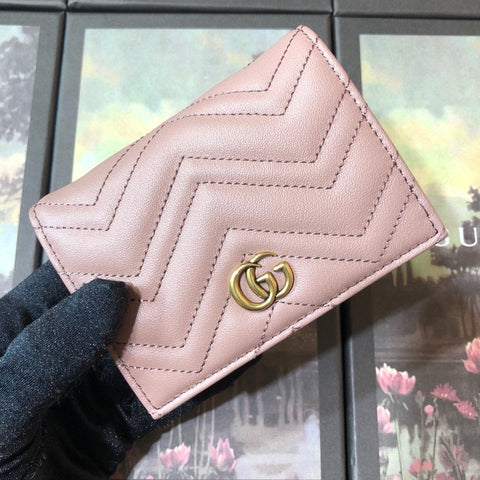 G ucci wallet