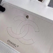 Chanel caviar white 30cm